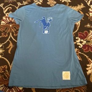 EUC indianapolis colts tee- vintage logo